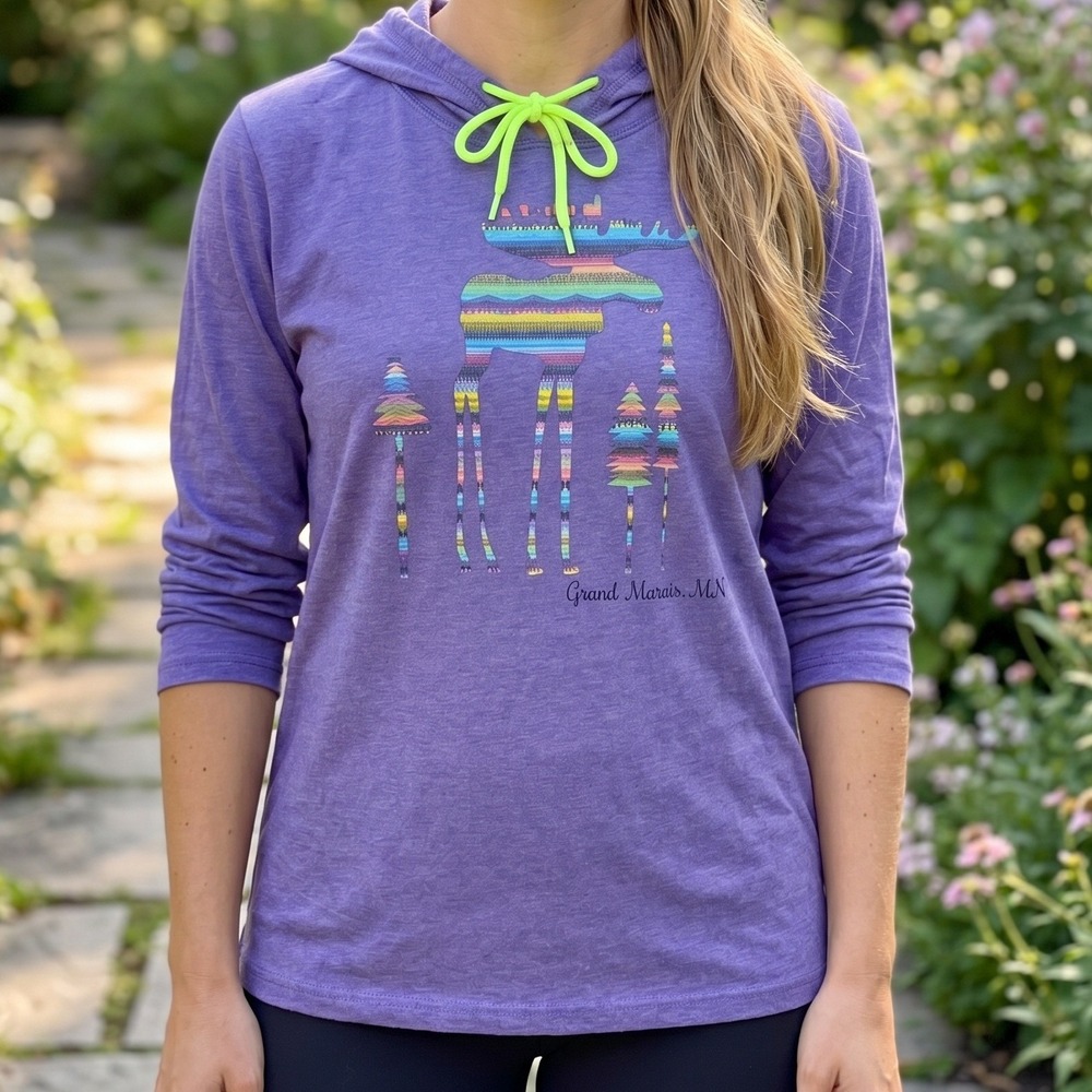 Grand Marais MN Moose Graphic Hoodie T-Shirt Purple Long Sleeve Womens